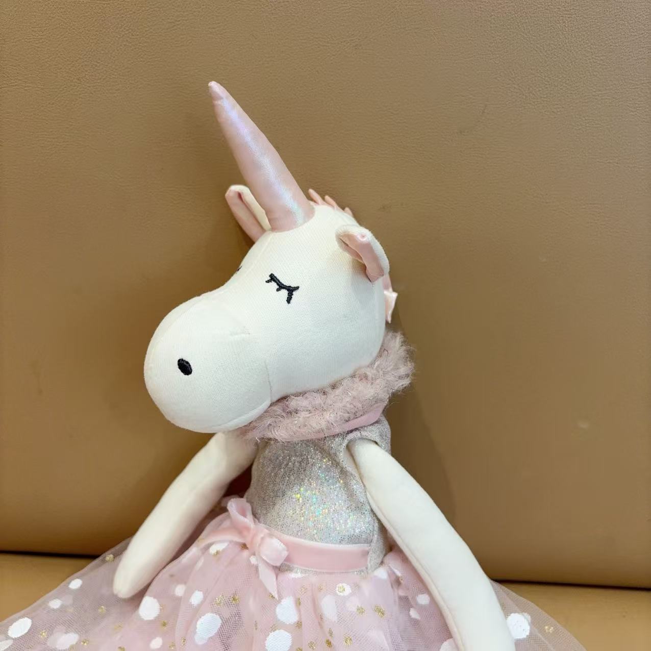 دمية وحيد القرن الوردية المحشو - مراجعة Unicorn Stuffed Toy وسعره